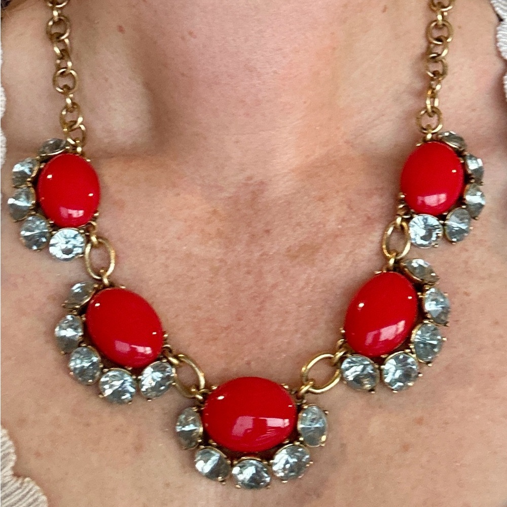 Stella & Dot retired Mae statement necklace